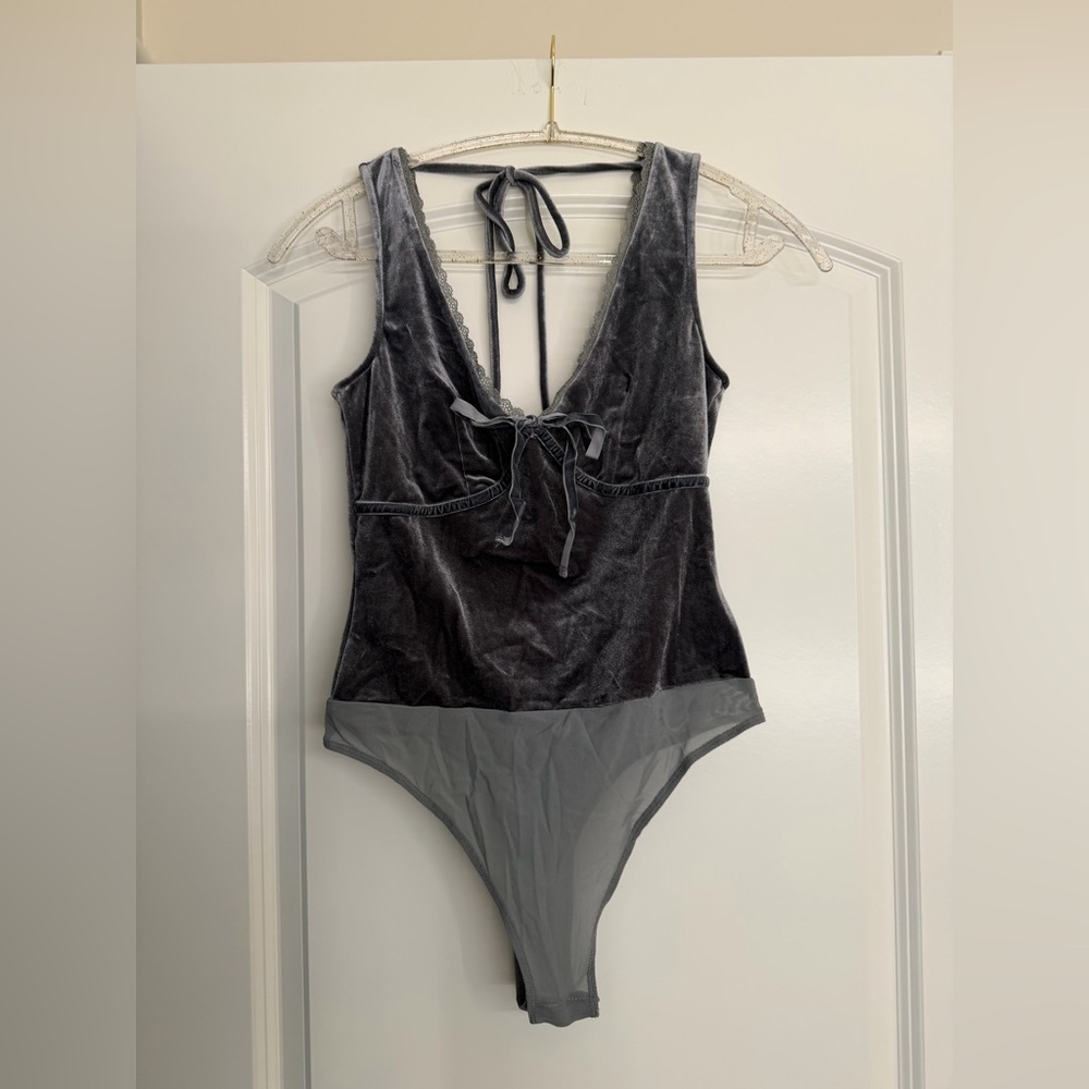 Lulus Gray Velvet Bodysuit— small